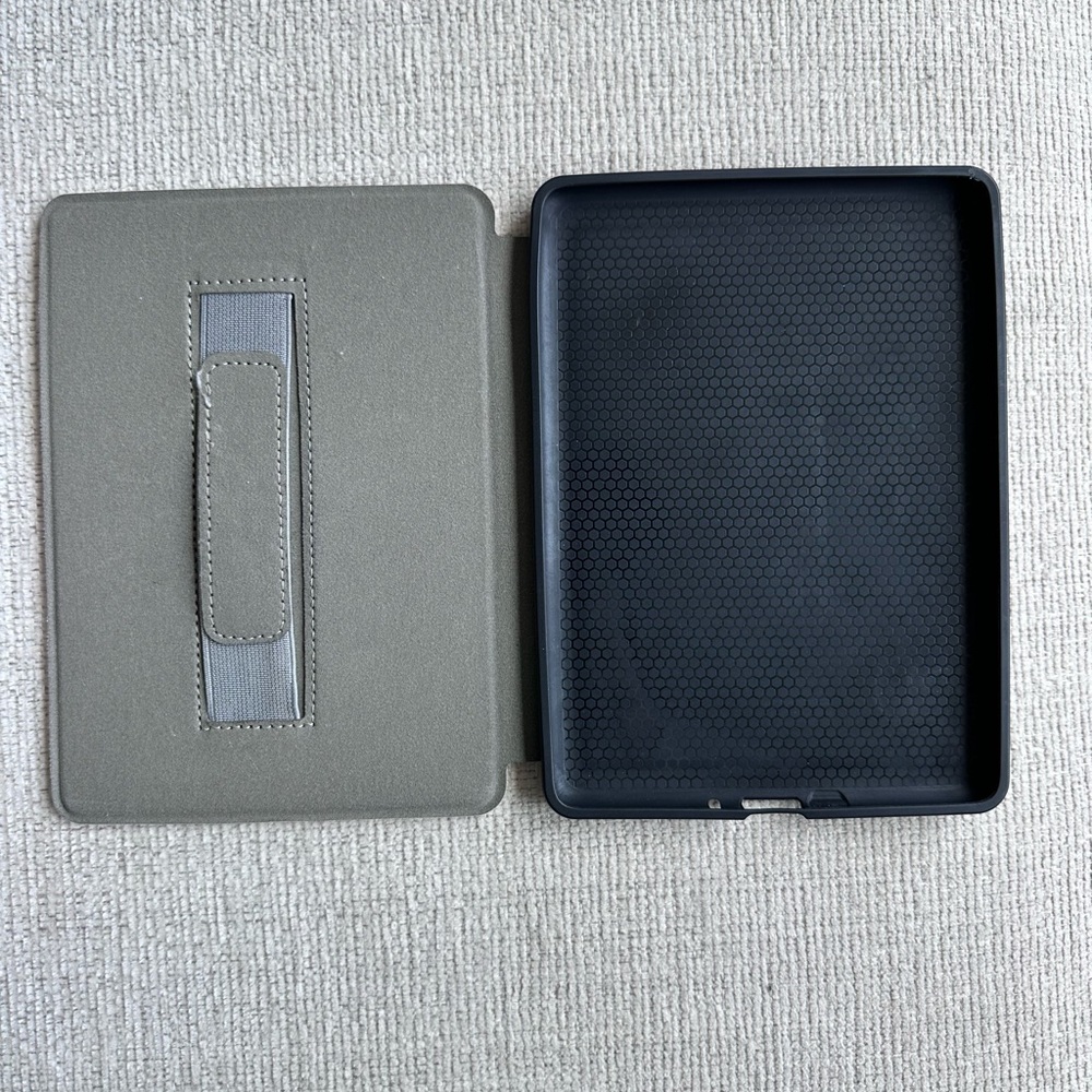Kindle Tree Pattern Case - Picture 4 of 4
